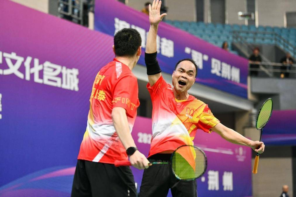 中国·荆州2024全国历史文化名城羽毛球邀请赛举行