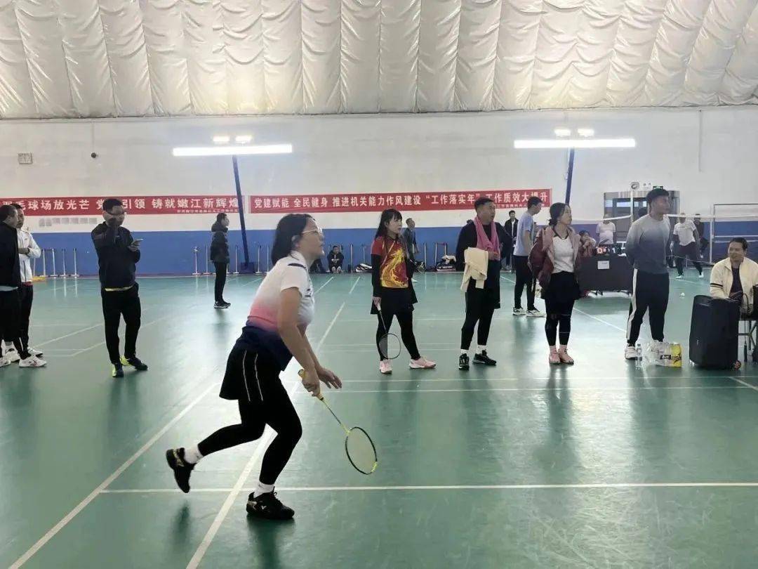 【基层动态】嫩江市直属机关工委开展2023年职工乒乓球、羽毛球比赛
