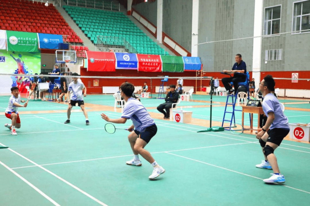 2024年内蒙古自治区大学生羽毛球锦标赛开赛